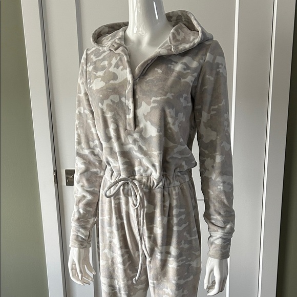 Aero Plush Camo Onesie - Picture 1 of 17